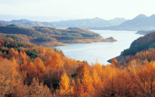 Lake mountains trees autumn leaves 2 - choi buk free wallpaper for desktop