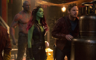 Man woman group IMAX comic - imax 70 mm footage free wallpaper for desktop