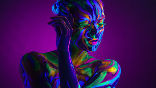 Neon bodypaint woman cellphone fauvism - neon color free wallpaper