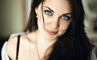 Daphne mcclure blue eyes smile - daphne mcclure free wallpaper for desktop