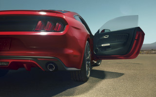 Red car door open road - unreal engine 5 free wallpaper