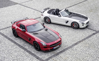 Mercedes sls cobblestone topdown contrast - a roof free wallpaper