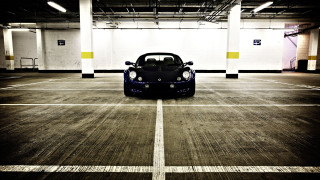 Parking garage car symmetry tiltshift - perfect symmetry free wallpaper for desktop