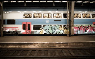 Train graffiti station platform multiple - ejler bille free wallpaper