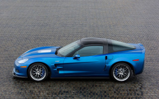 Blue sports car brick road - a brick road free wallpaper