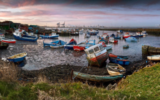 Boats shoreline city mountains ocean - top of a body free wallpaper