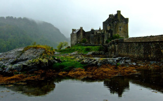 Castle hill water foggy gothic - alexander johnston free wallpaper