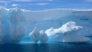 Large iceberg ocean ecological art - the ocean next free wallpaper