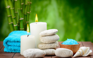 Bamboo table candle towels blue - product photography free wallpaper