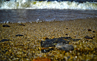 Beach wave rock city sky - the sand and water free wallpaper