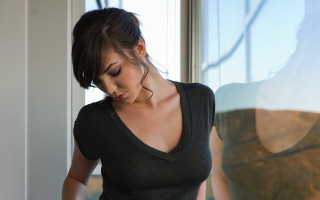 Eve rider black shirt reflection - prima free wallpaper