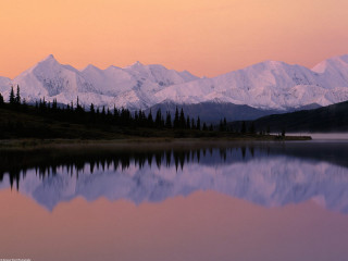 Mountain range reflection sunset pink 5 - a pink sky in the foreground free wallpaper