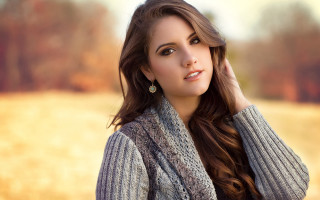 Woman long hair sweater portrait - american barbizon school free wallpaper for desktop