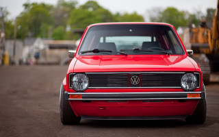 Red car parking lot dump - a parking lot next free wallpaper