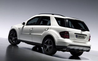 White mercedes neoclassicism digital gradient - neoclassicism free wallpaper for desktop