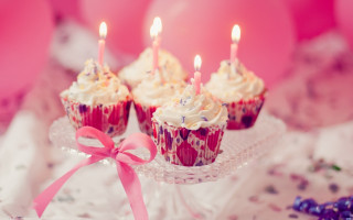 Cupcakes candles pink balloons ribbon - pastel free wallpaper