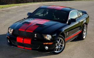 Black mustang red stripes fence - a street next free wallpaper