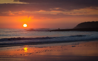 Sunset ocean beach figure impressionist - free sunset wallpaper for desktop