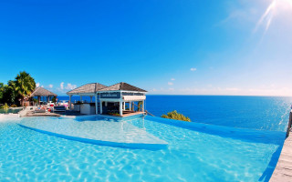 Large pool gazebo beach sky - a large swimming pool free wallpaper