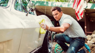 Man car washing american flag - an american flag free wallpaper