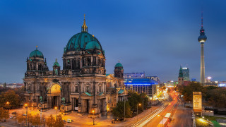 Green dome berlin cityscape fantasy - berlin secession free wallpaper for desktop
