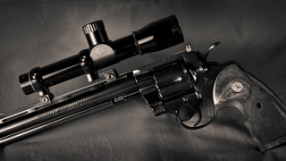 Gun scope black white background - 30mm free wallpaper
