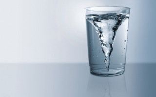 Glass water ice reflection 3d - a glass of water free wallpaper for desktop