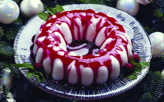 Christmas cake icings pastel food - alesso baldovinetti free wallpaper for desktop