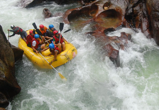 Raft people river rocks water - river free wallpaper