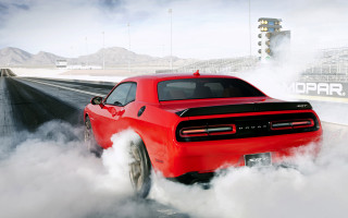 Red dodge car smoke hood - a track free wallpaper