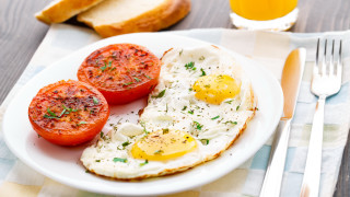 Eggs tomatoes toast orange juice - a glass free wallpaper for desktop