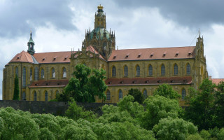 Heidelberg neo gothic tower bridge - free rain wallpaper