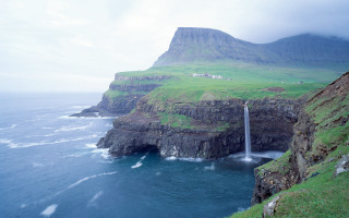 Waterfall ocean cliff house green - grassy free wallpaper for desktop