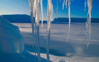 Snowfield icicles blue sky domirinic - ice free wallpaper for desktop