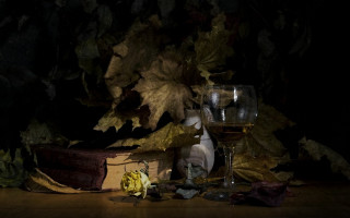 Wine book leaves cloth candle - photorealistic imagery free wallpaper