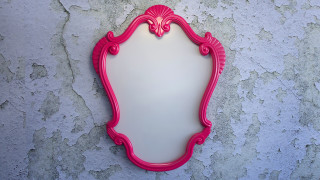 Mirror pink frame lightblue wall - a pink frame free wallpaper