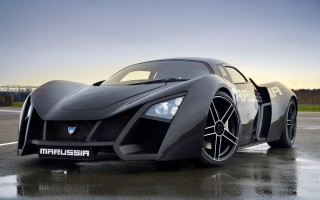 Black sports car wet parking - a black sports car free wallpaper for desktop