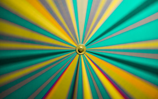 Colorful umbrella yellow green centers - chromatic aberration free wallpaper