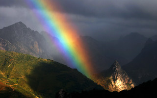 Rainbow mountain horizon mystical colors - a rainbow in the sky above free wallpaper