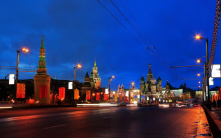 City street traffic night buildings - the building free wallpaper for desktop