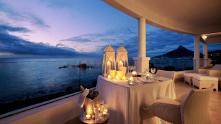 Balcony ocean night candles plates - a balcony free wallpaper for desktop