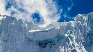 Mountain snow ice blue sky - sharp edge free wallpaper