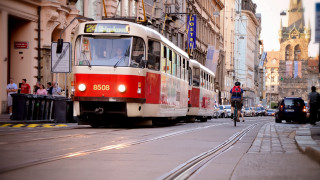 Viennese actionism train cityscape tiltshift - a street next free wallpaper