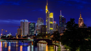 Berlin skyline bridge river night - the water and a bridge in the foreground free wallpaper