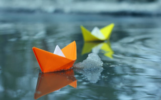 Origami boats lake ice waterfront - top of a lake free wallpaper