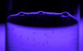 Purple light glass water synchromism - the glass free wallpaper