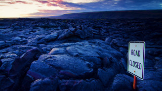 Road closed sign rocky field - adobe lightroom free wallpaper