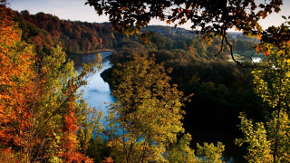 Hudson river autumn leaves bridge - a boat in the distance free wallpaper