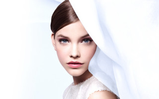 White dress white veil american - a white background behind her free wallpaper