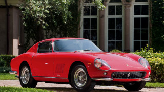 Red sports car front yard - a green lawn in front free wallpaper